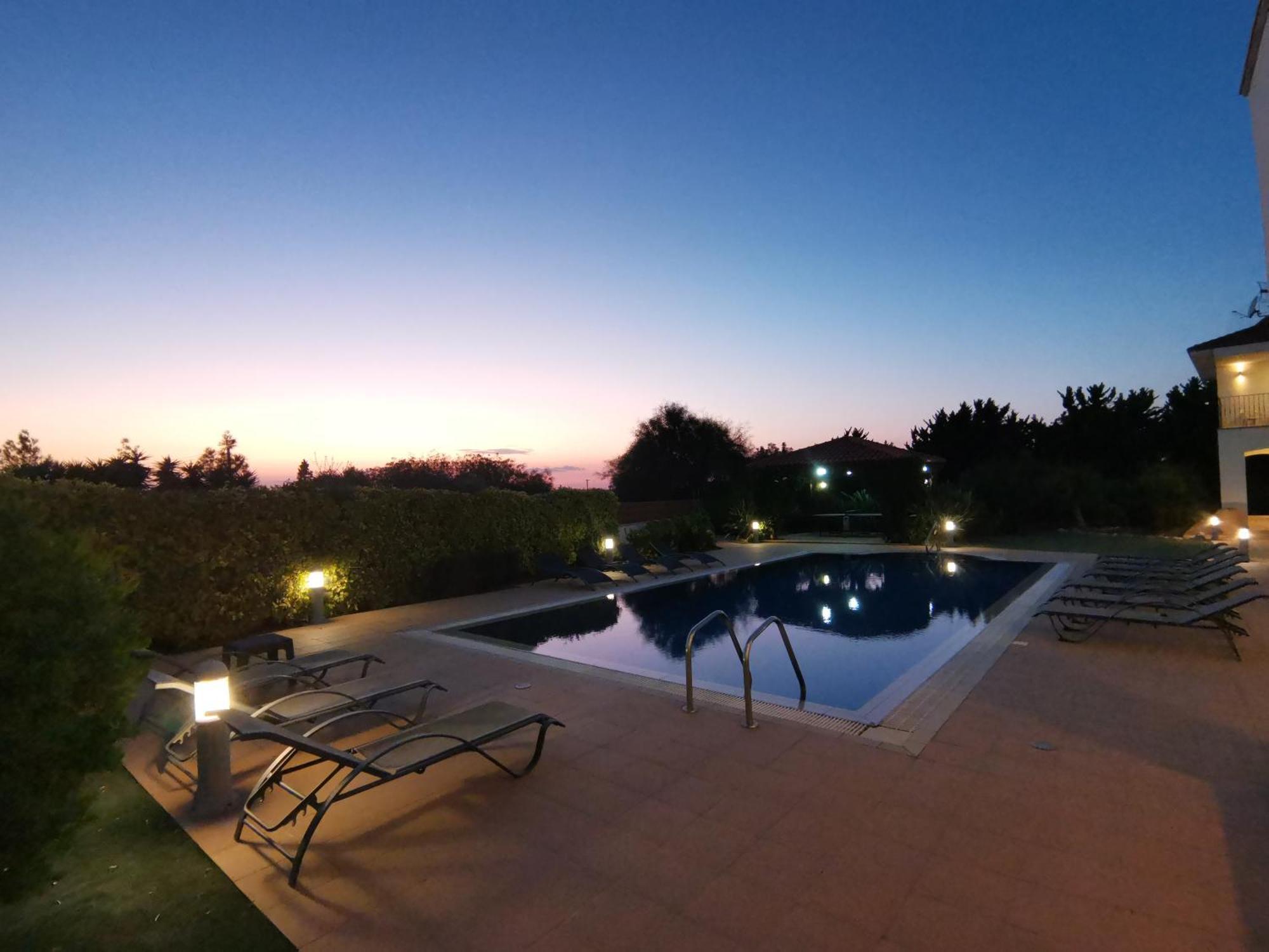 Orchard Blossom Private Villa With Pool Phrenaros Exteriér fotografie