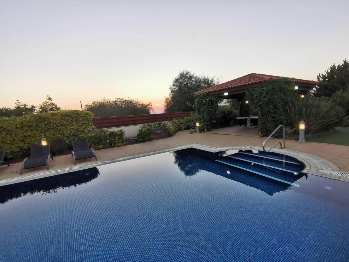 Orchard Blossom Private Villa With Pool Phrenaros Exteriér fotografie