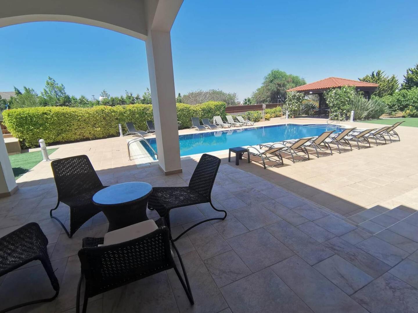 Orchard Blossom Private Villa With Pool Phrenaros Exteriér fotografie